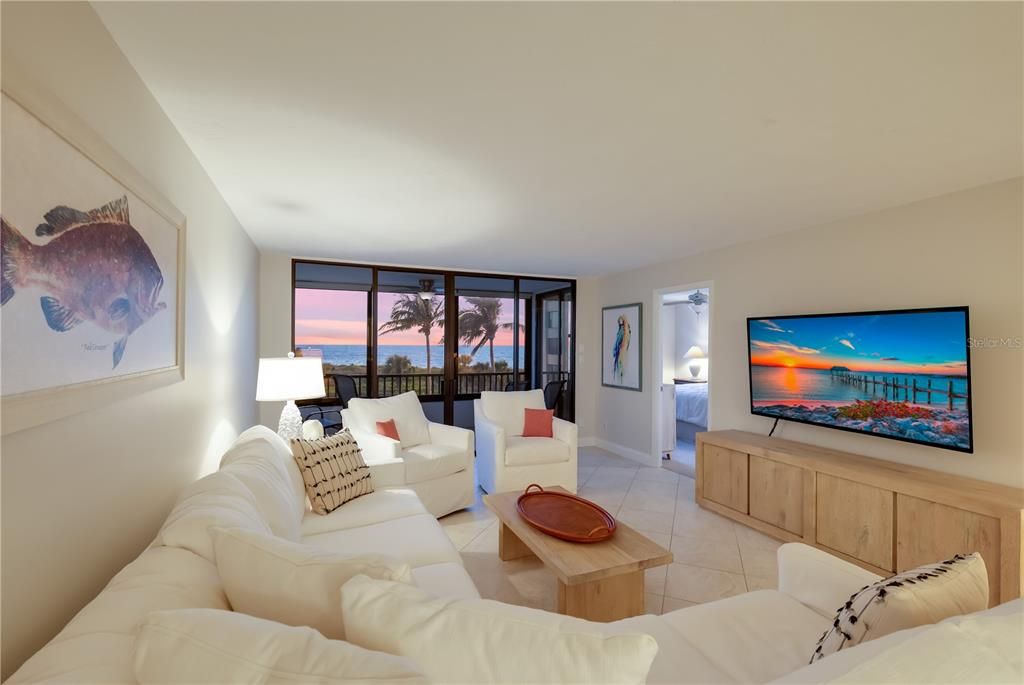 Recently Sold: $864,000 (2 beds, 2 baths, 1286 Square Feet)