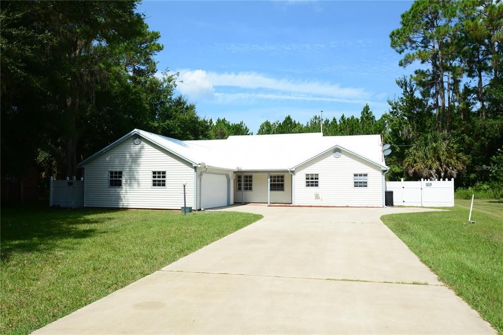 Recently Rented: $1,600 (3 beds, 2 baths, 1109 Square Feet)