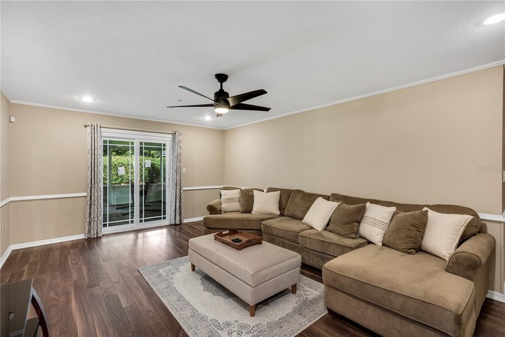 Recently Sold: $465,000 (3 beds, 2 baths, 2171 Square Feet)