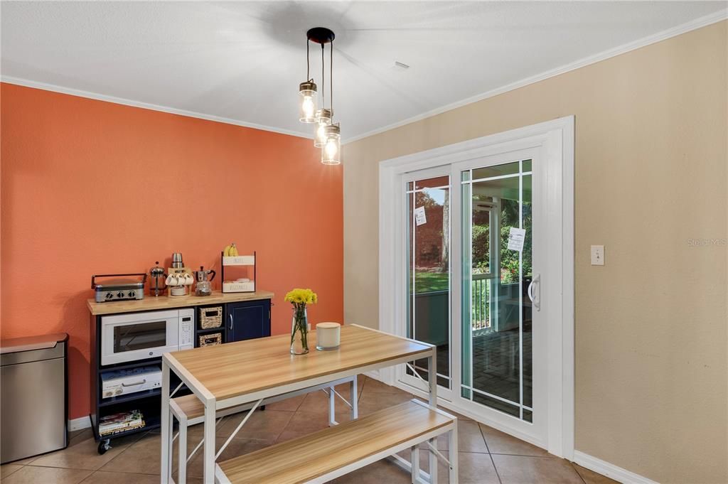 Recently Sold: $465,000 (3 beds, 2 baths, 2171 Square Feet)