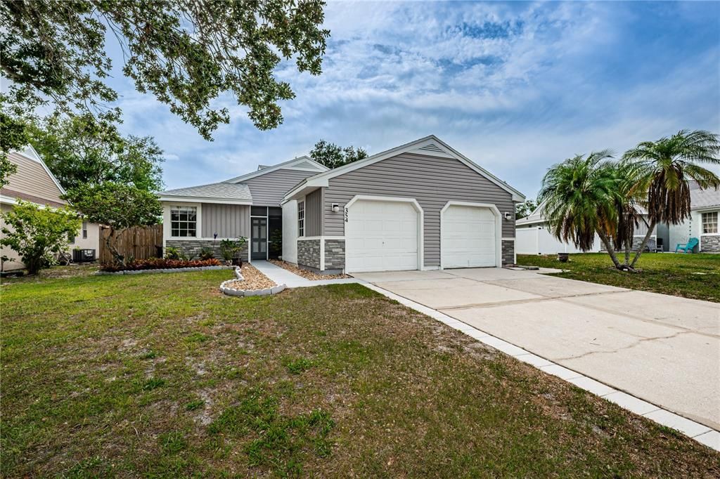 Recently Sold: $260,000 (2 beds, 2 baths, 860 Square Feet)