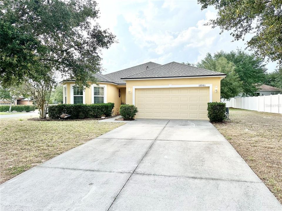 Recently Sold: $328,900 (3 beds, 2 baths, 1756 Square Feet)