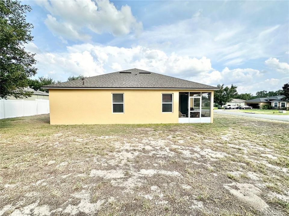 Recently Sold: $328,900 (3 beds, 2 baths, 1756 Square Feet)