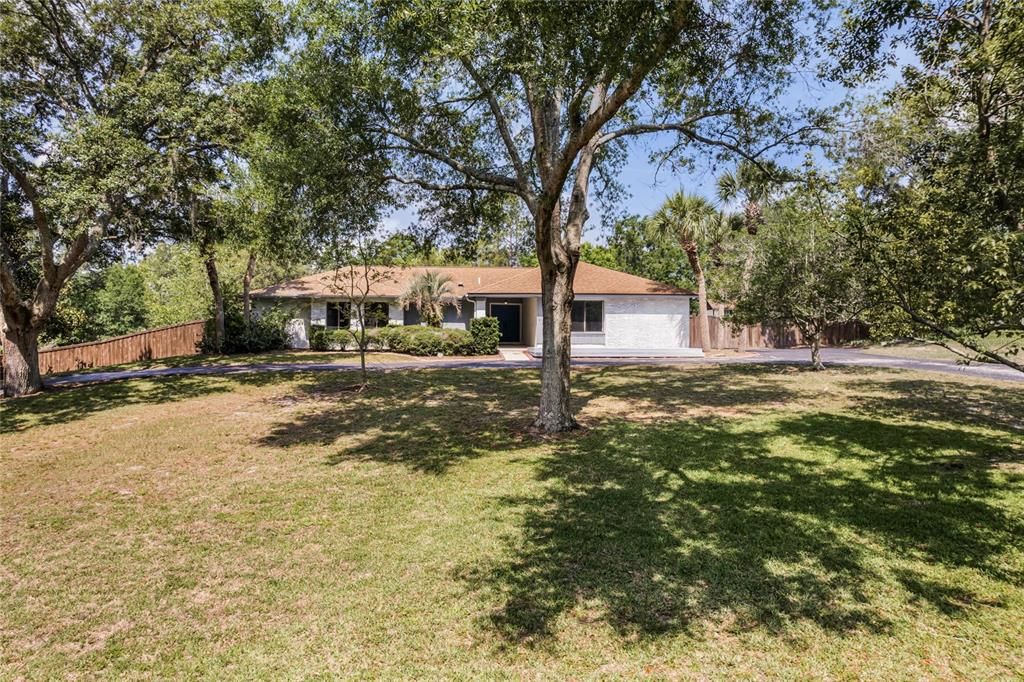 Recently Sold: $699,000 (5 beds, 3 baths, 2738 Square Feet)