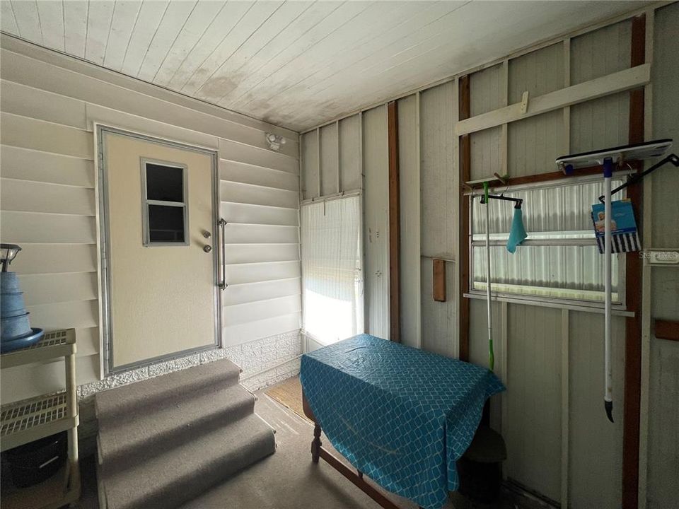 For Sale: $135,000 (2 beds, 2 baths, 1180 Square Feet)