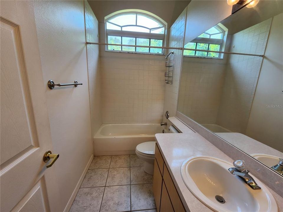 最近租的: $2,000 (3 贝兹, 2 浴室, 1577 平方英尺)