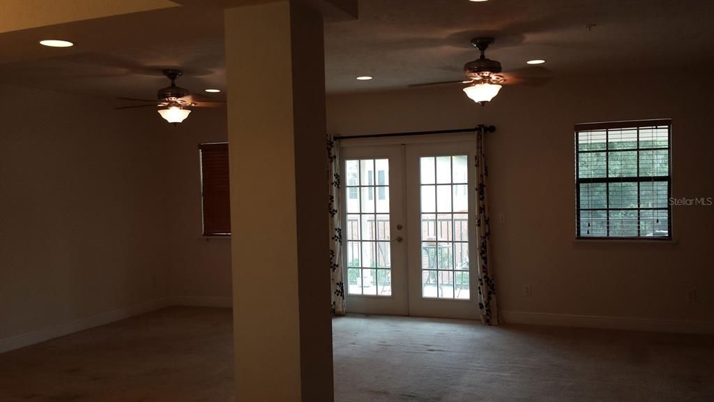 Recently Rented: $1,500 (2 beds, 2 baths, 1200 Square Feet)