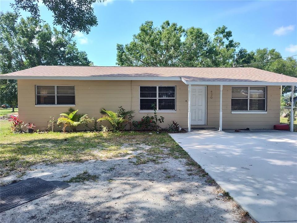 Recently Sold: $229,000 (3 beds, 1 baths, 955 Square Feet)