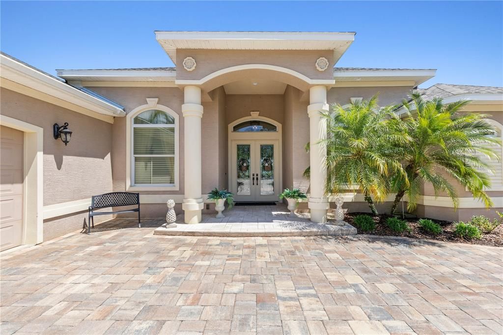 Recently Sold: $1,300,000 (3 beds, 3 baths, 3104 Square Feet)