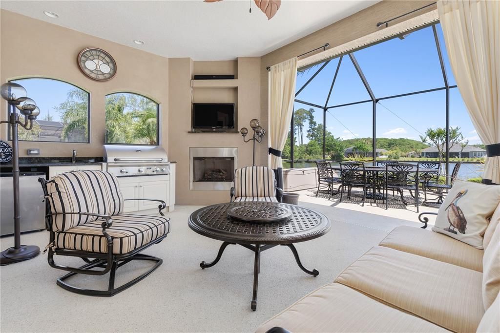 Recently Sold: $1,300,000 (3 beds, 3 baths, 3104 Square Feet)