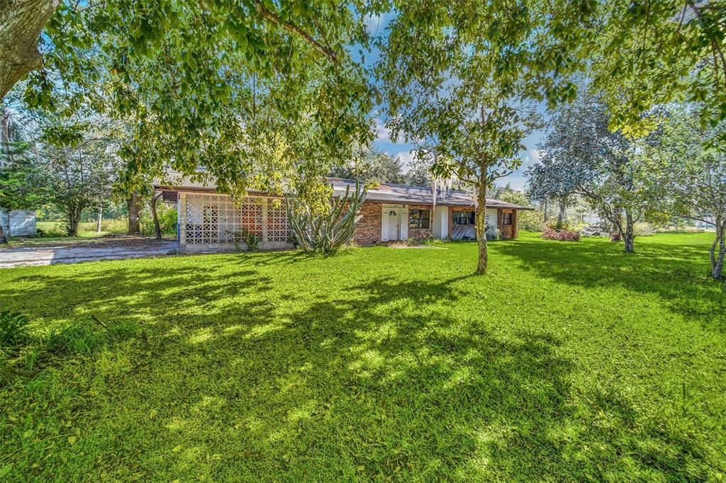 Recently Sold: $425,000 (3 beds, 2 baths, 1775 Square Feet)