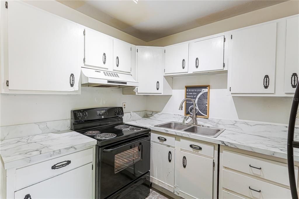Recently Sold: $125,000 (2 beds, 2 baths, 1131 Square Feet)