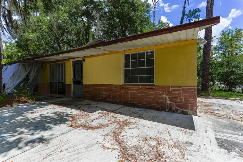 Recently Sold: $125,000 (2 beds, 2 baths, 1131 Square Feet)