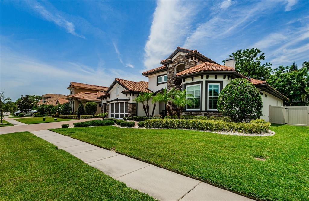 Recently Sold: $1,430,000 (5 beds, 3 baths, 3203 Square Feet)
