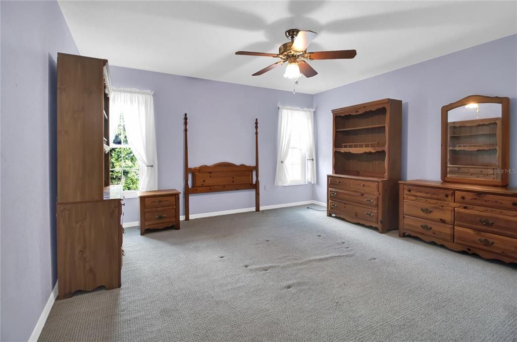 Upstairs oversized bedroom 2