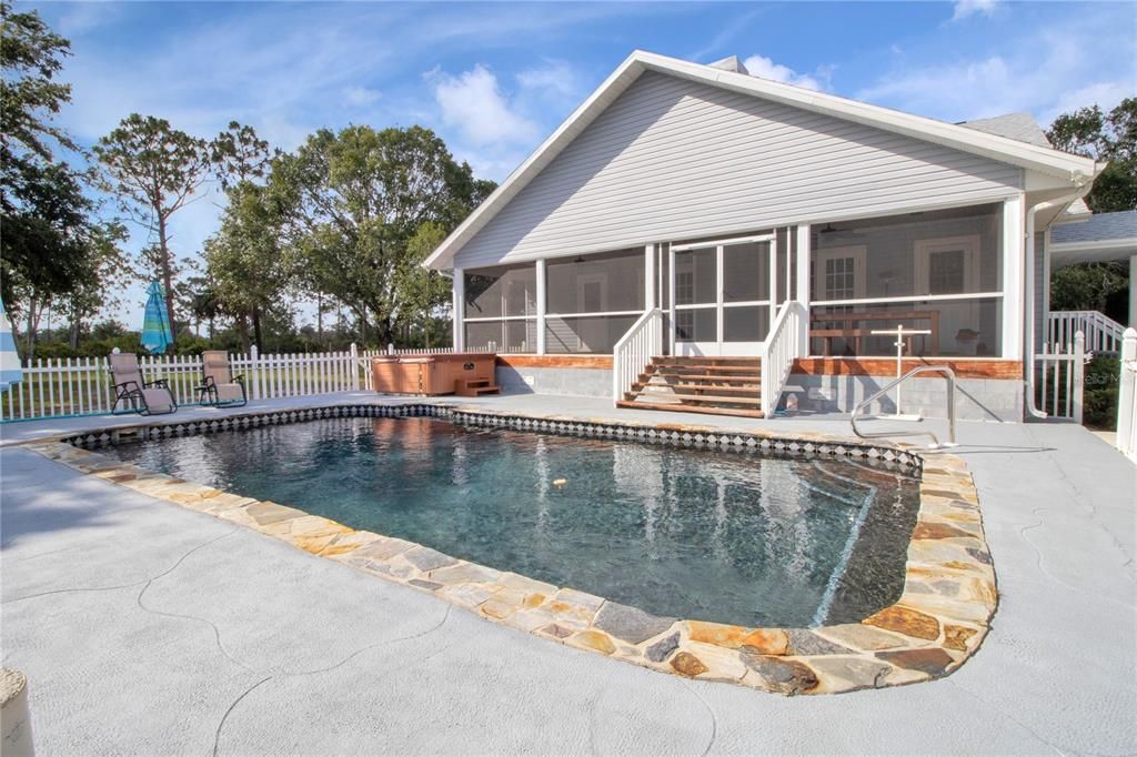 Salt water pool and Jacuzzi/hot tub/spa