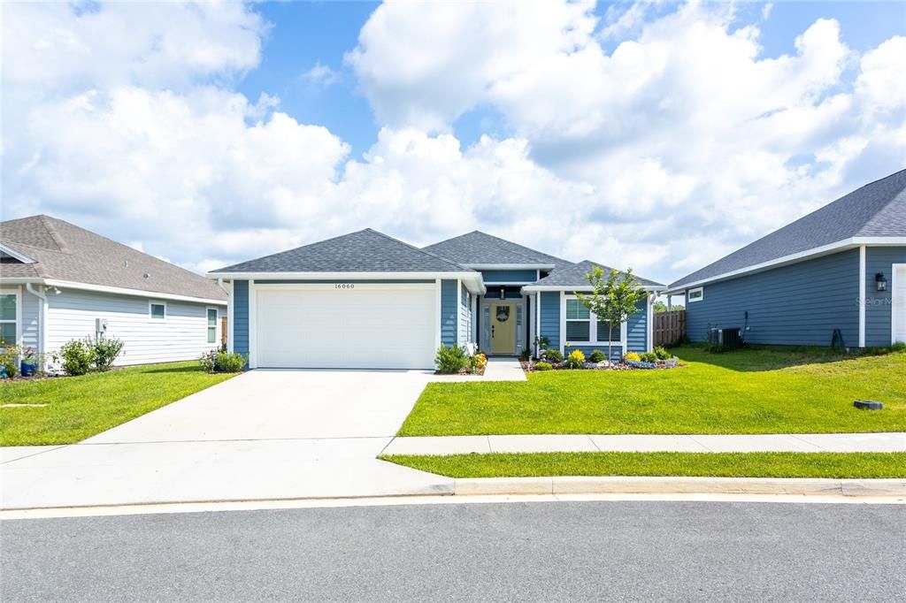 Recently Sold: $344,900 (3 beds, 3 baths, 1562 Square Feet)