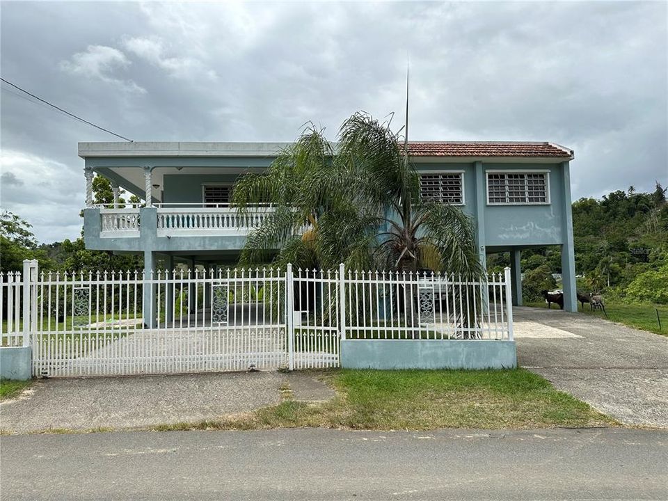 Vendido Recientemente: $285,000 (3 camas, 3 baños, 1331 Pies cuadrados)