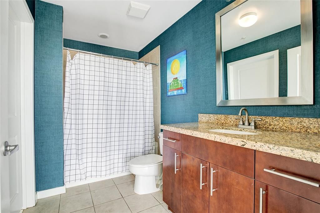 Recently Sold: $425,900 (2 beds, 2 baths, 1261 Square Feet)
