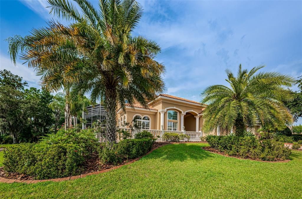 Recently Sold: $1,750,000 (4 beds, 3 baths, 5452 Square Feet)