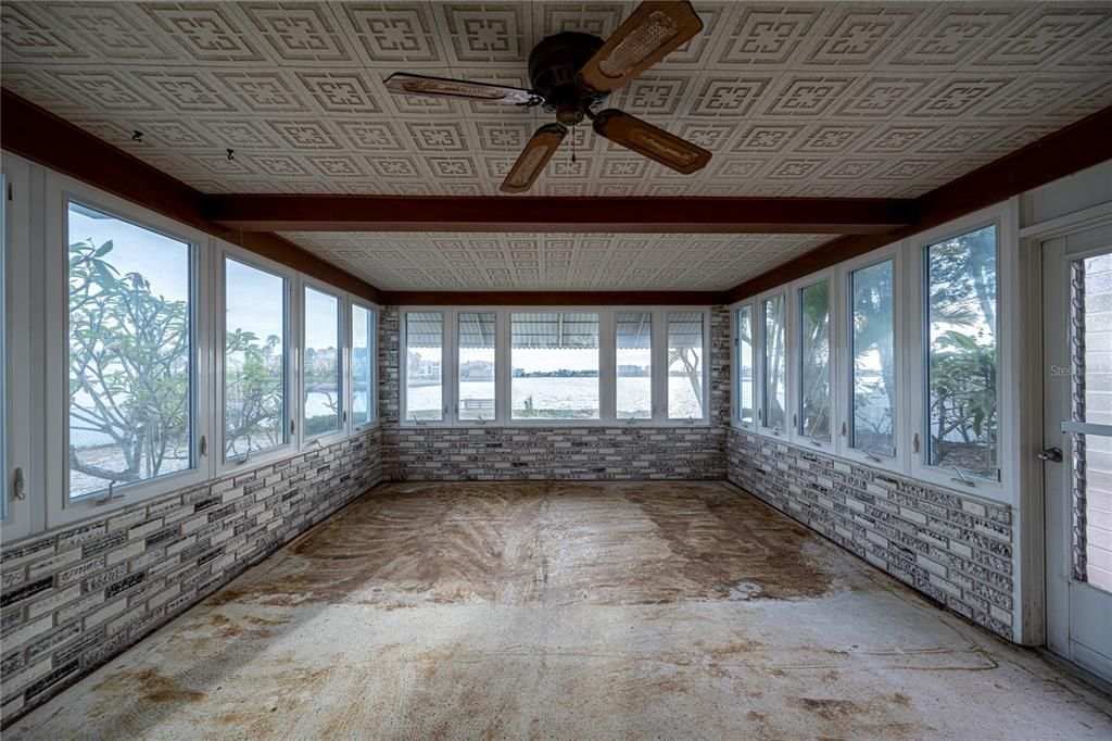 Bonus room looking out back.