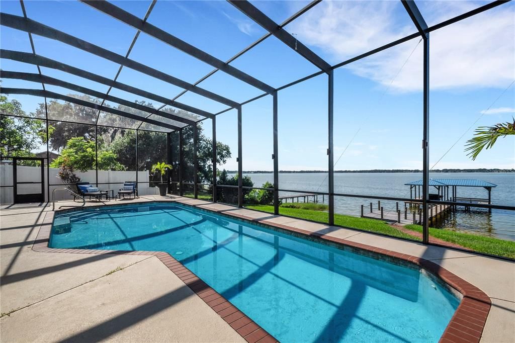 Recently Sold: $750,000 (4 beds, 3 baths, 3079 Square Feet)