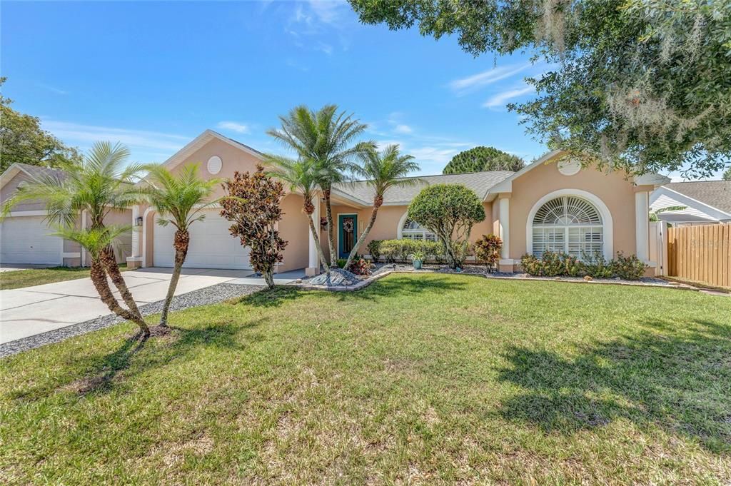 Recently Sold: $425,000 (3 beds, 2 baths, 1673 Square Feet)