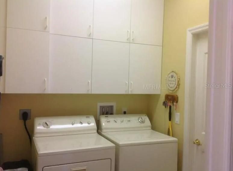 For Rent: $5,600 (3 beds, 2 baths, 1705 Square Feet)