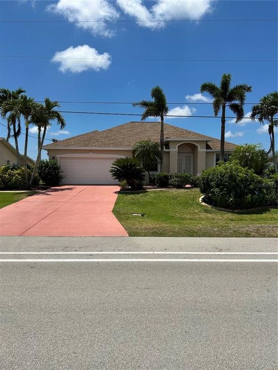 Recently Sold: $600,000 (3 beds, 2 baths, 1640 Square Feet)