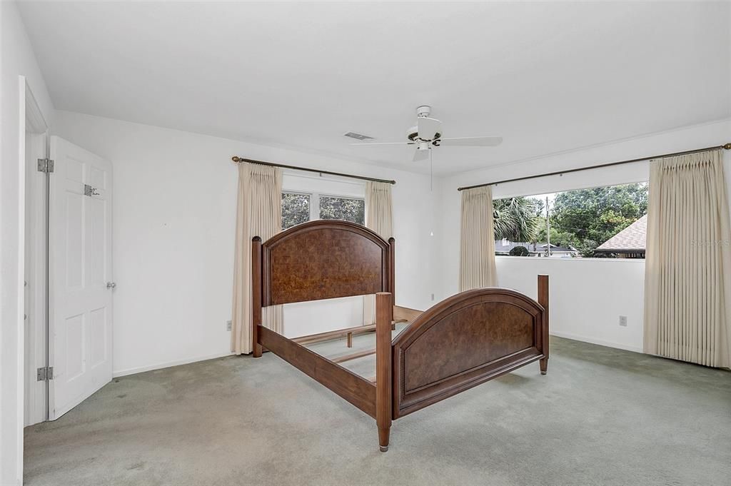 Недавно продано: $725,000 (4 спален, 2 ванн, 2598 Квадратных фут)