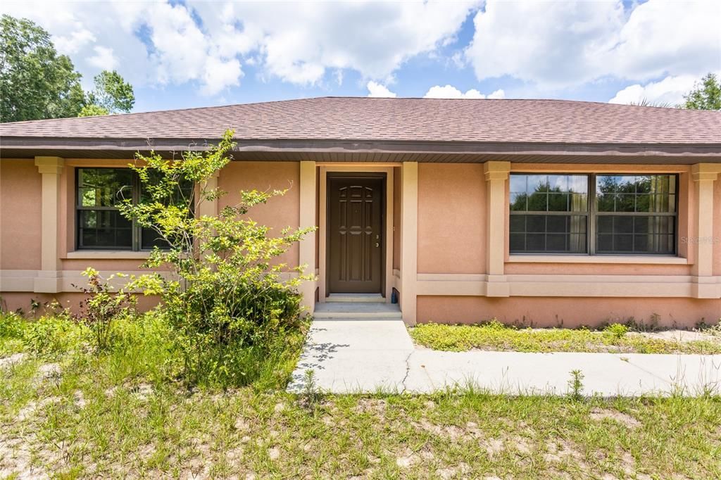 Recently Sold: $349,900 (3 beds, 2 baths, 1597 Square Feet)