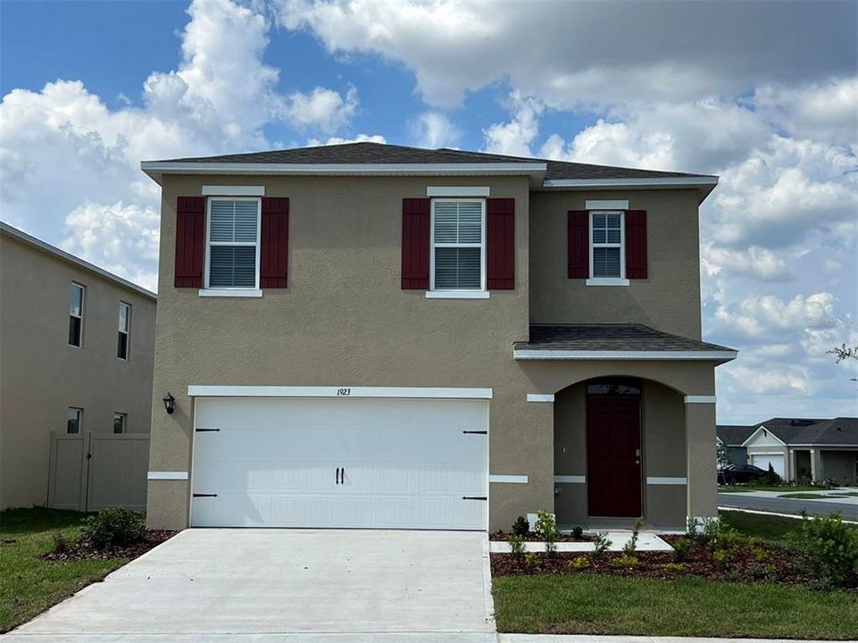 Vendido Recientemente: $383,490 (5 camas, 3 baños, 2447 Pies cuadrados)