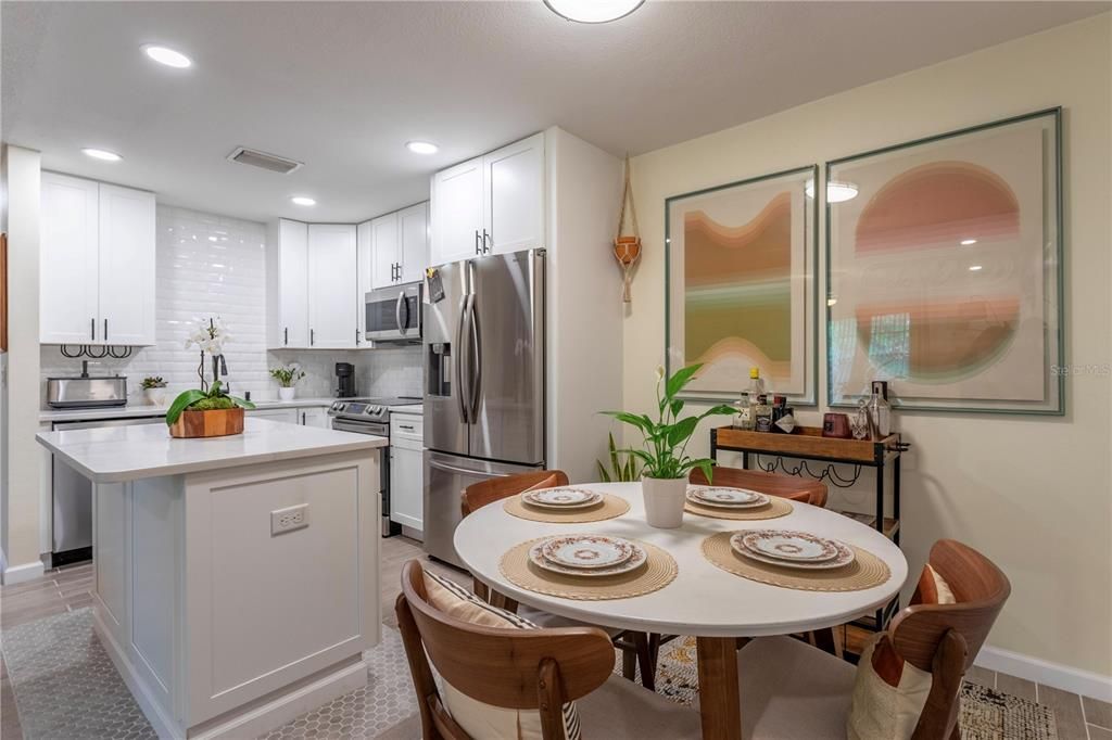 Recently Sold: $214,000 (1 beds, 1 baths, 636 Square Feet)