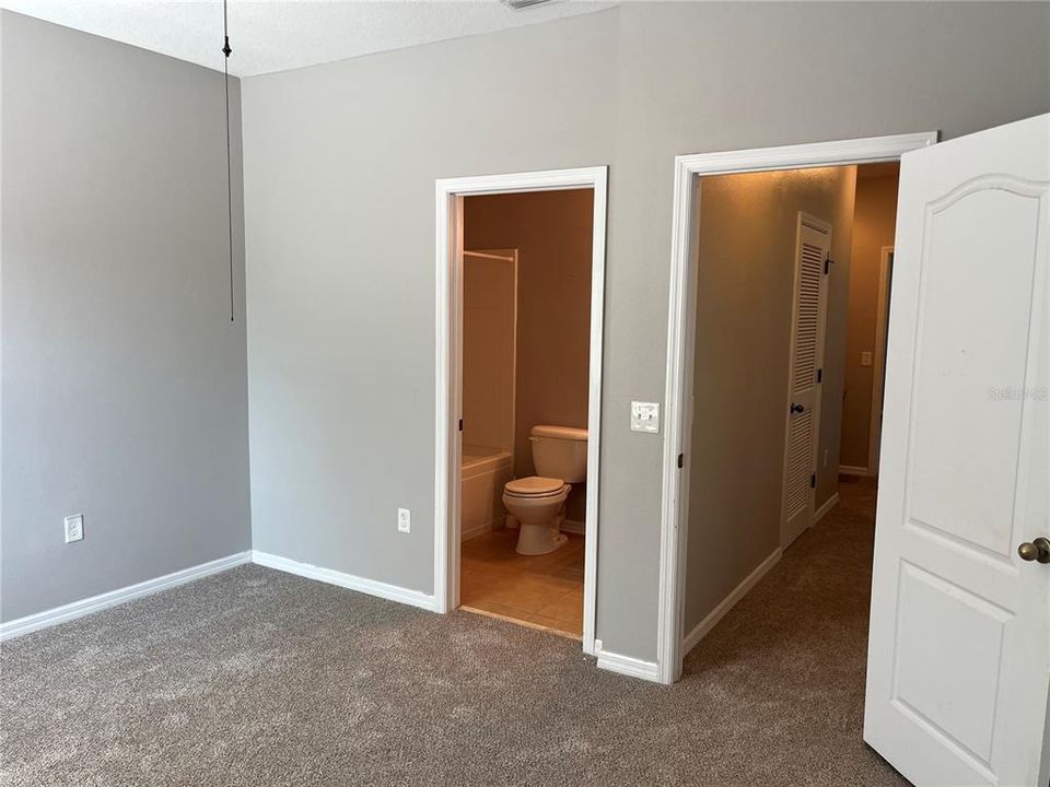 Recently Rented: $1,700 (2 beds, 2 baths, 1335 Square Feet)