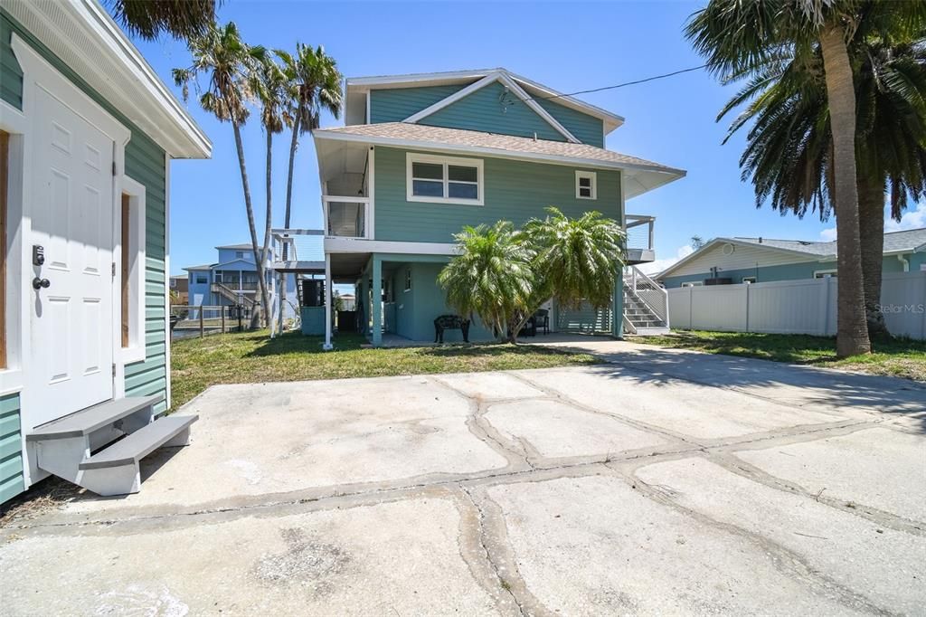 Recently Sold: $510,000 (3 beds, 3 baths, 1250 Square Feet)