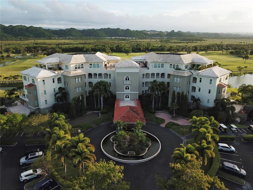 Recently Sold: $3,000,000 (3 beds, 3 baths, 2080 Square Feet)