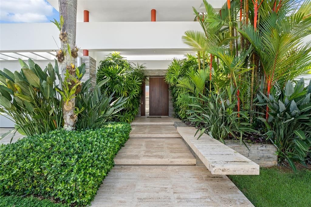 Recently Sold: $2,500,000 (4 beds, 4 baths, 4200 Square Feet)