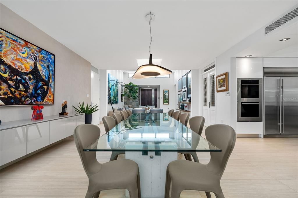 Recently Sold: $2,500,000 (4 beds, 4 baths, 4200 Square Feet)