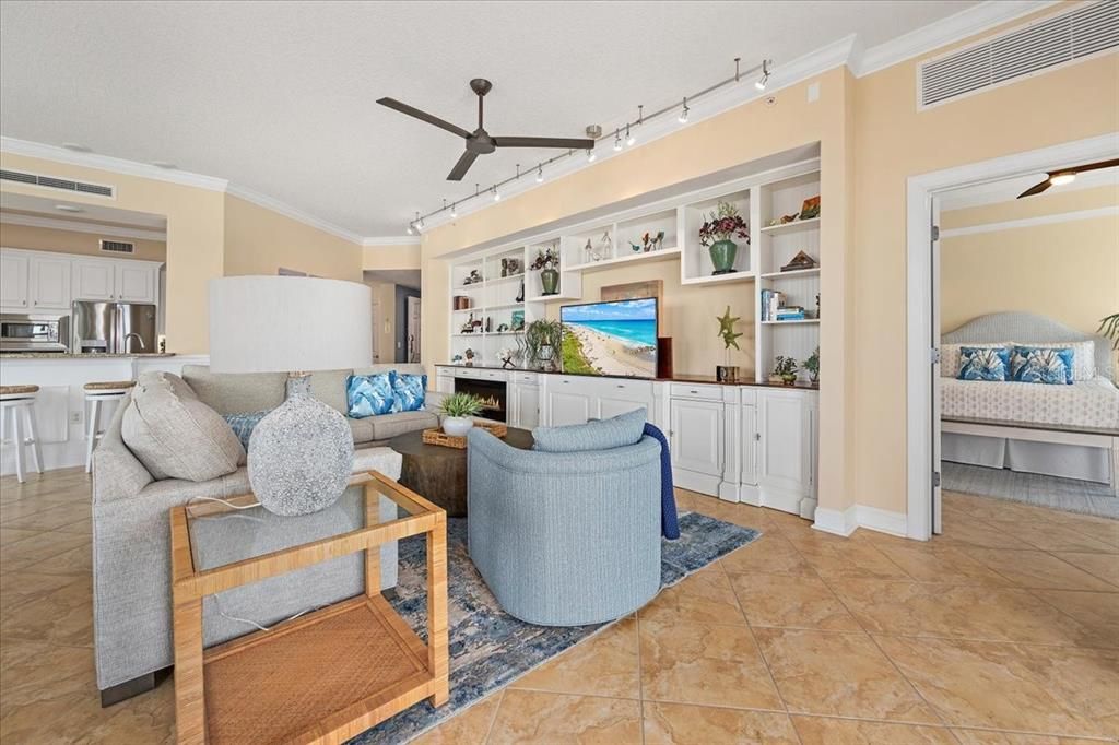 Recently Sold: $1,099,000 (3 beds, 3 baths, 2140 Square Feet)