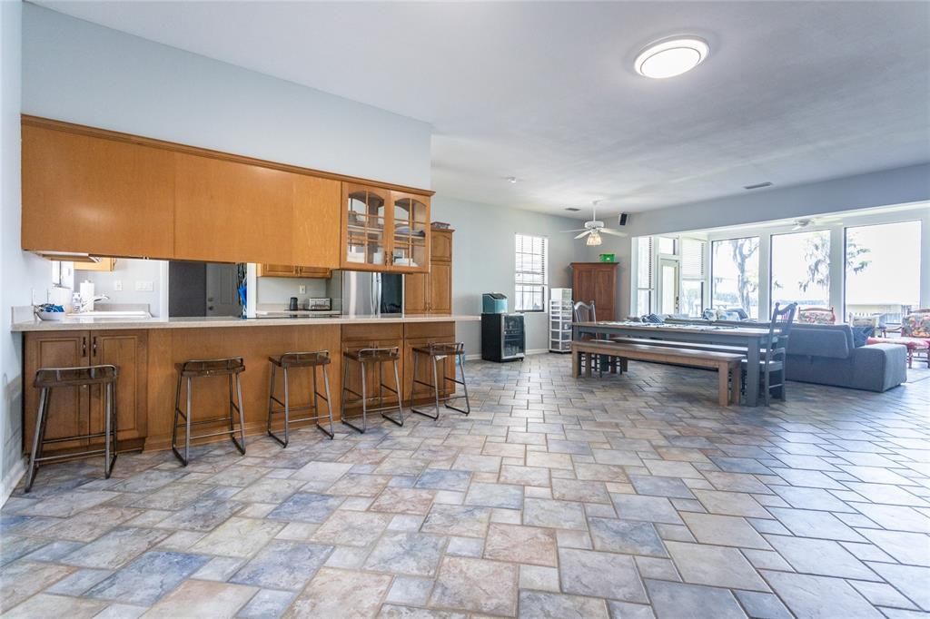 Recently Sold: $795,000 (3 beds, 2 baths, 1795 Square Feet)