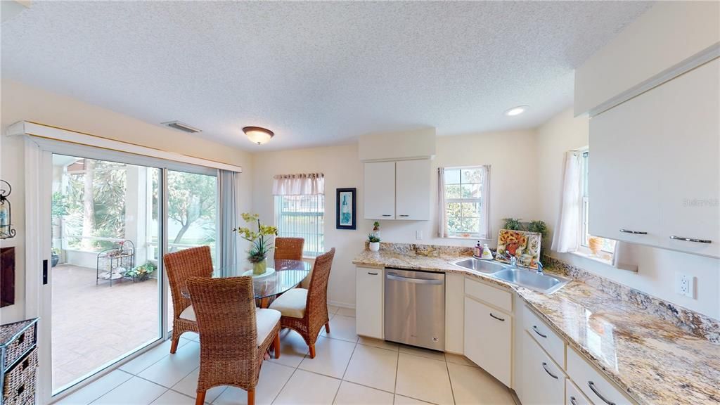 Large Kitchen with Dinette area