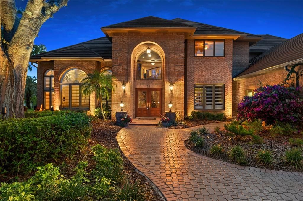 Recently Sold: $1,095,000 (4 beds, 4 baths, 5549 Square Feet)