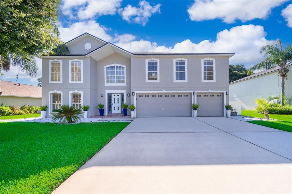 Recently Sold: $719,000 (7 beds, 4 baths, 3920 Square Feet)