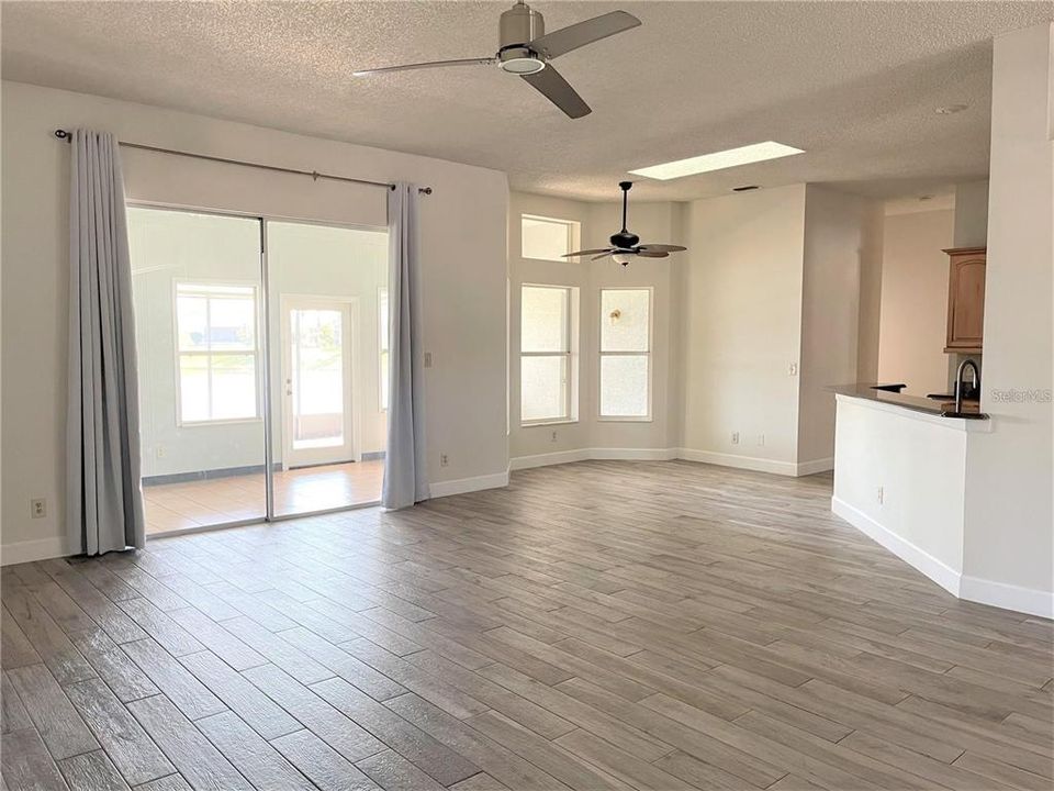 Recently Rented: $3,300 (4 beds, 3 baths, 2646 Square Feet)