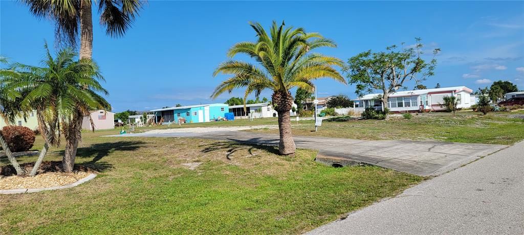 Недавно продано: $60,000 (0.18 acres)