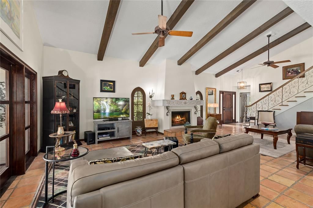 Recently Sold: $795,000 (3 beds, 3 baths, 2394 Square Feet)