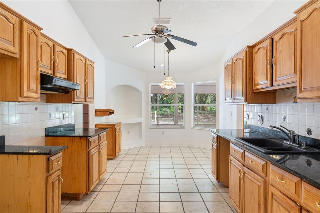 Recently Sold: $589,000 (5 beds, 3 baths, 2726 Square Feet)