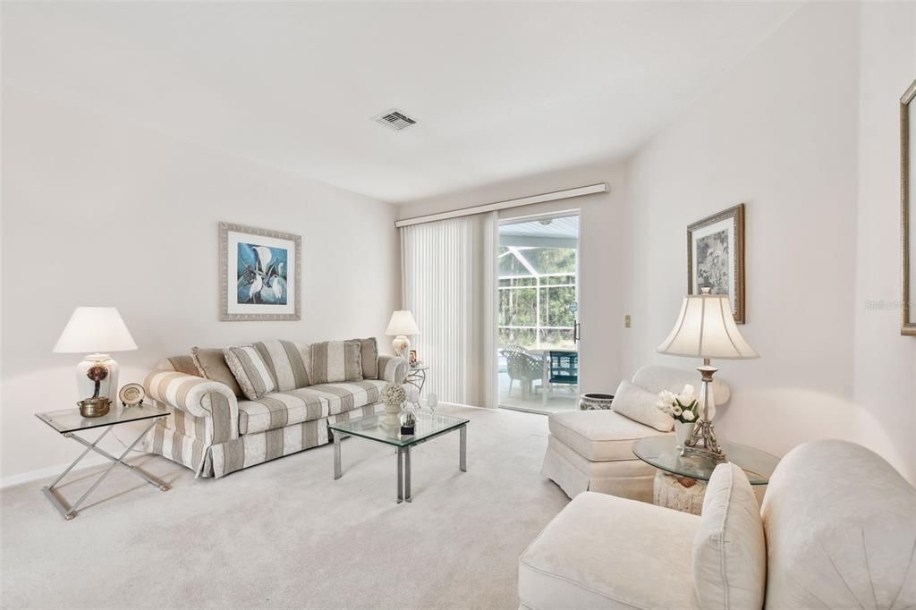 Recently Sold: $650,000 (3 beds, 4 baths, 2539 Square Feet)