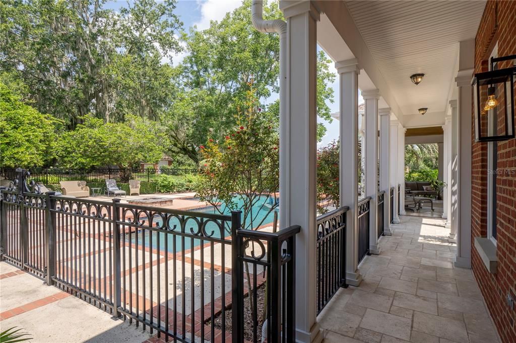 Recently Sold: $3,500,000 (5 beds, 5 baths, 5648 Square Feet)