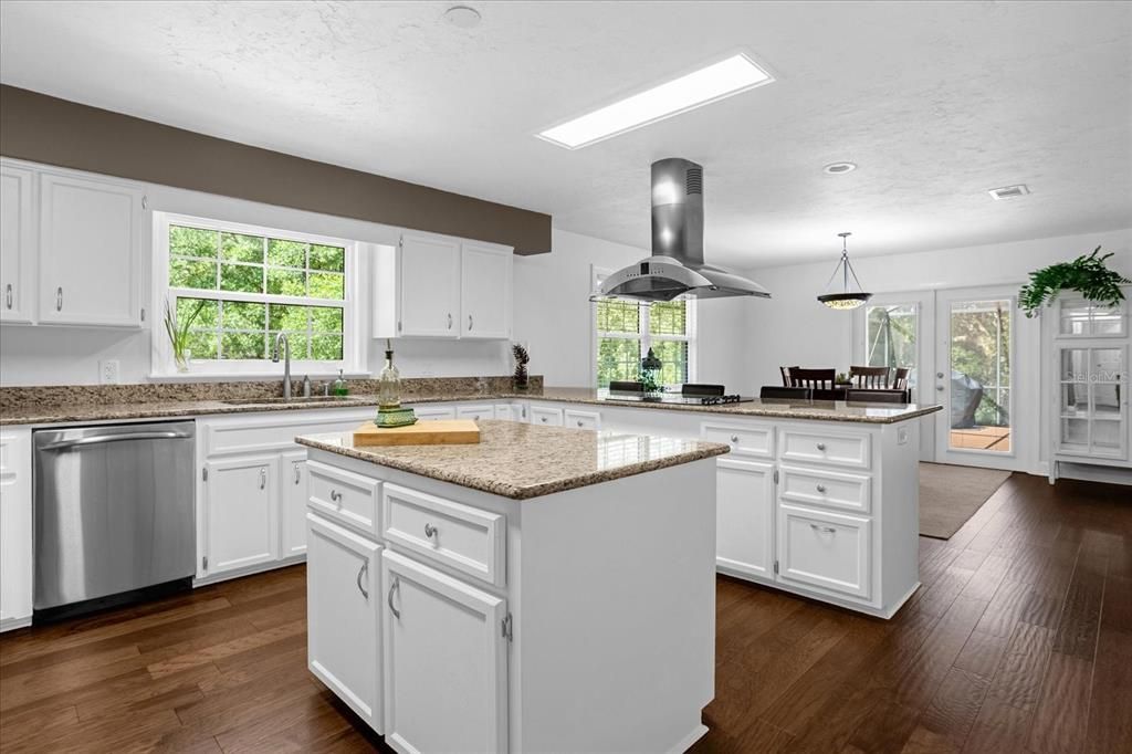Large Kitchen with Center Island